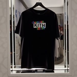 Meet your Posher, Adrian